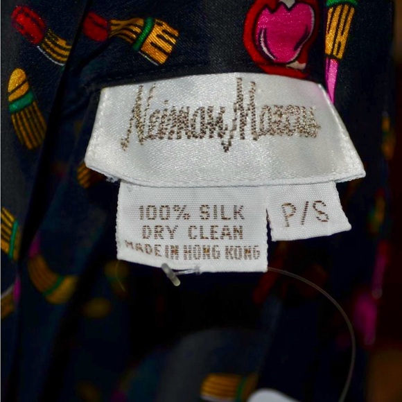 Neiman Marcus 2 piece Nightgown and Nightshirt Set with Lipstick Cosmetic Print - Picture 3 of 5